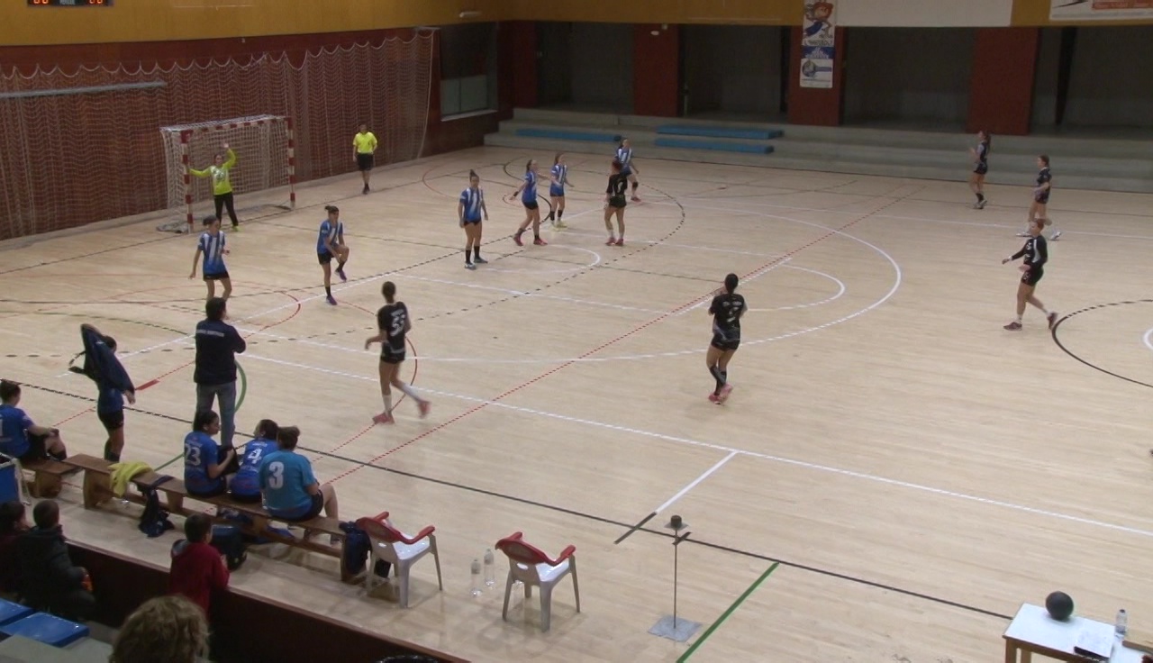 Primer triomf del femení de l'Handbol Banyoles a Lliga Catalana (24-23)