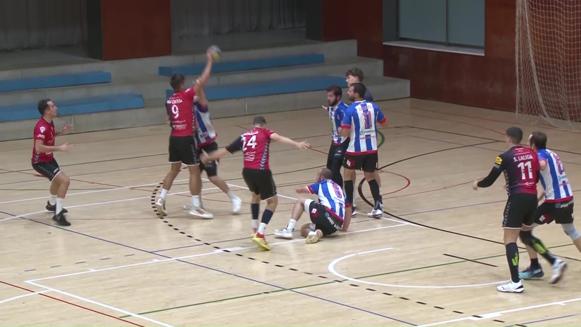 L'Handbol Banyoles cau després d'una bona primera part contra el Sant Cugat (29-36)